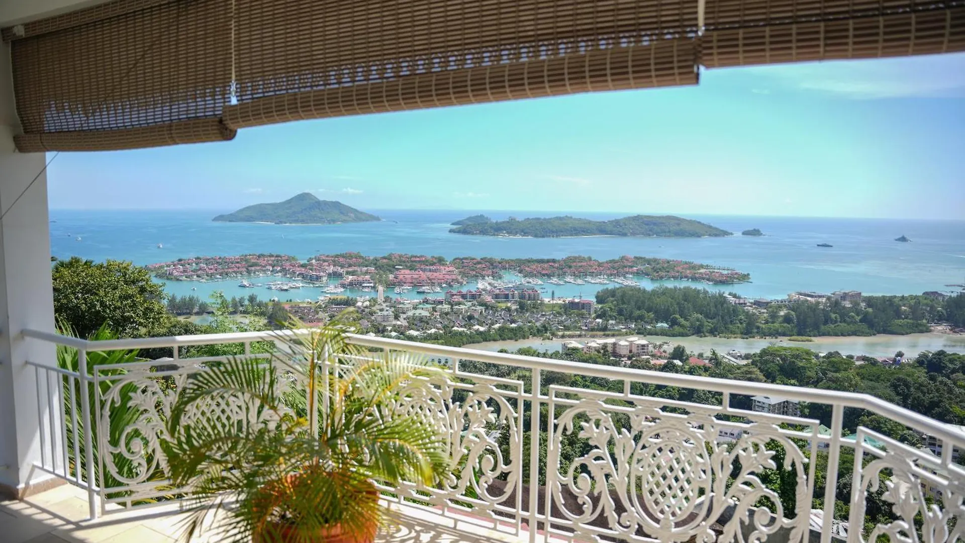 Beau Soleil Stunning Sea View One Bedroom Apartment Misere